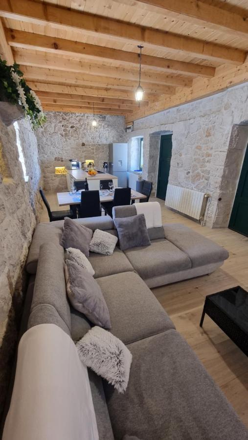 Aga Villa Zagvozd Bagian luar foto