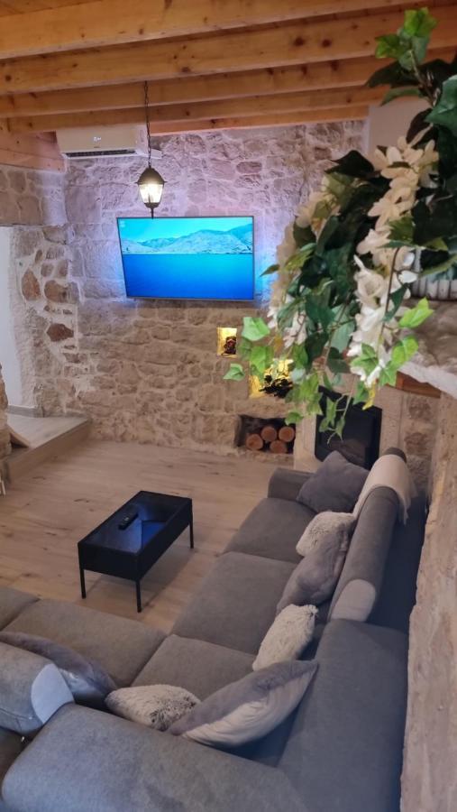 Aga Villa Zagvozd Bagian luar foto