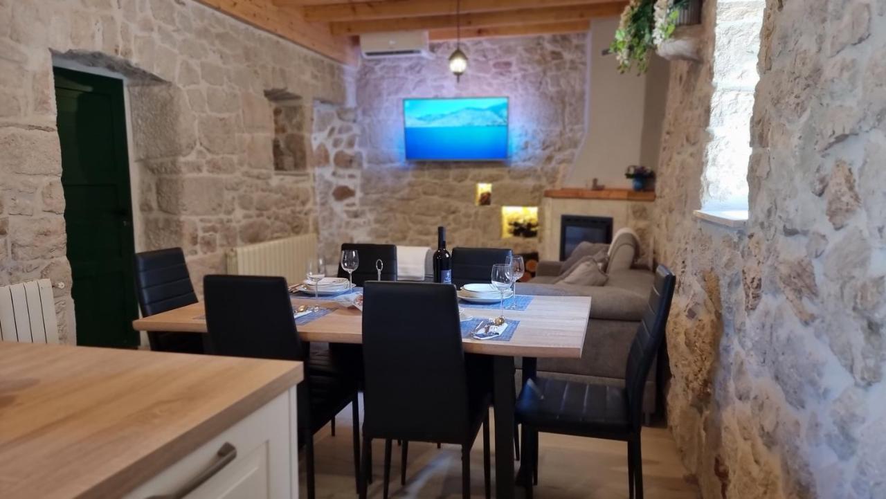 Aga Villa Zagvozd Bagian luar foto